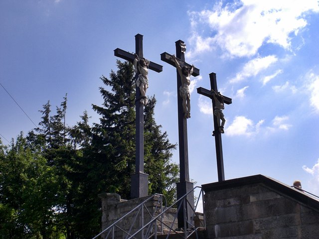Kreuzigungsgruppe am Kreuzberg, oberhalb des Kloster Kreuzberg